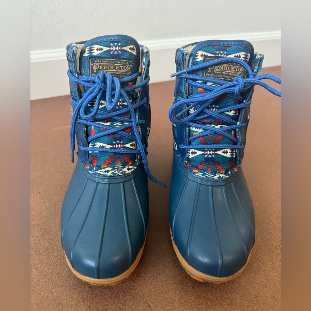 Pendleton Women’s Heritage Pattern Slip-Resistant… - image 1